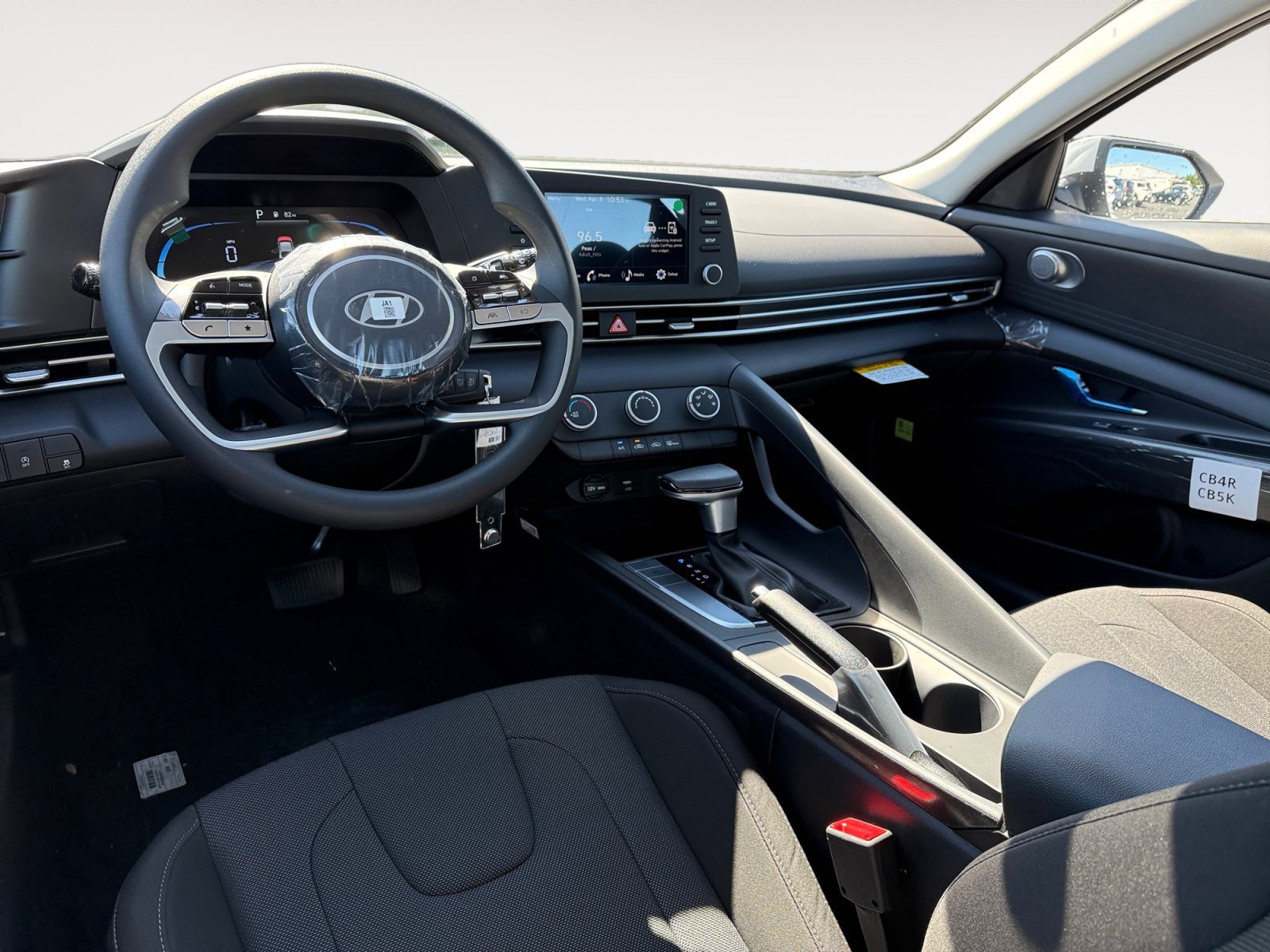 New 2026 Serenity White Hyundai SE image 15