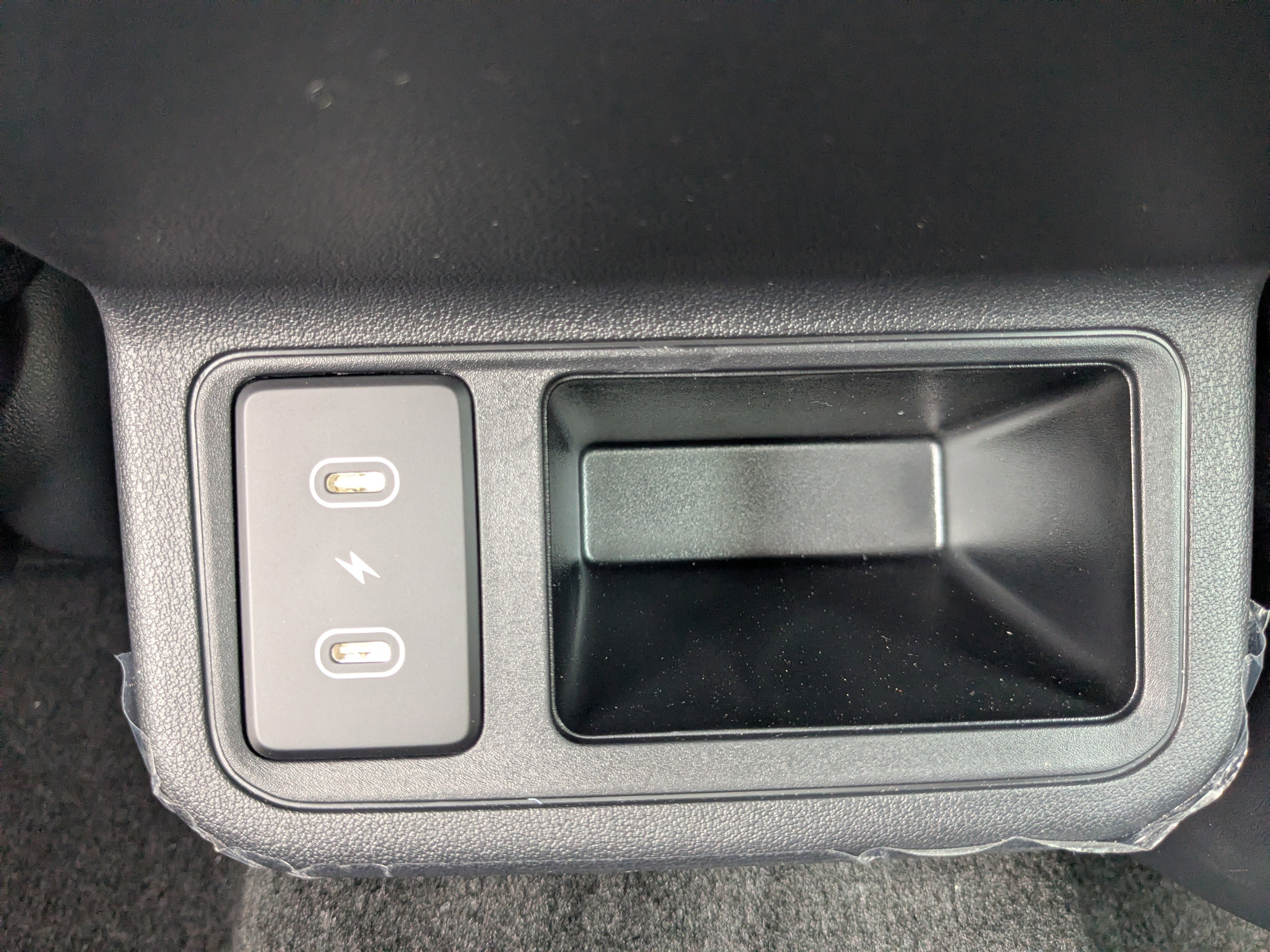 New 2026 Snow White Pearl Kia LX image 15