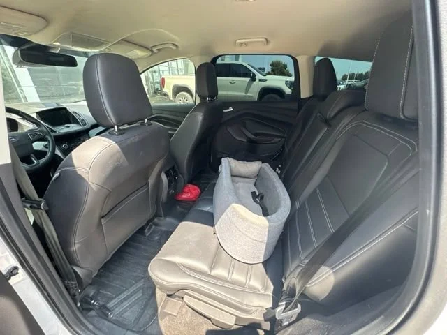 Used 2019 White Ford SEL image 7