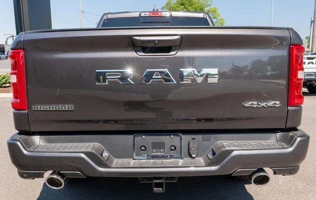 New 2026 Granite Crystal Metallic Clear-Coat Exterior Paint RAM Big Horn/Lone Star image 6