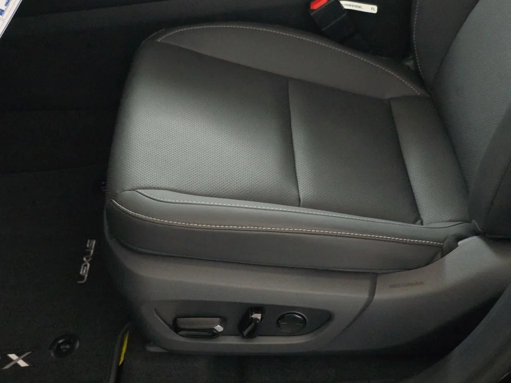 New 2026 Black Lexus 350h Premium image 27
