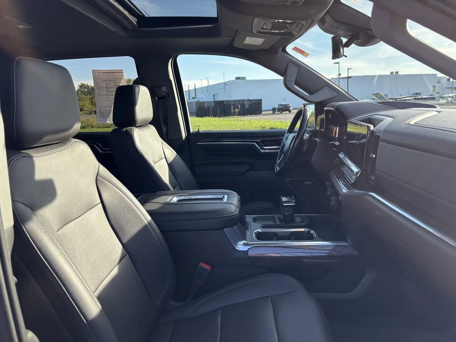 Used 2022 NORTHSKY BLUE METALLIC Chevrolet LTZ image 38
