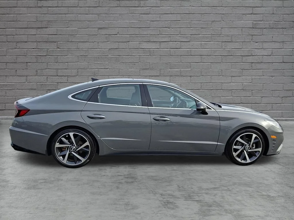 Used 2023 Hampton Gray Hyundai SEL Plus image 13