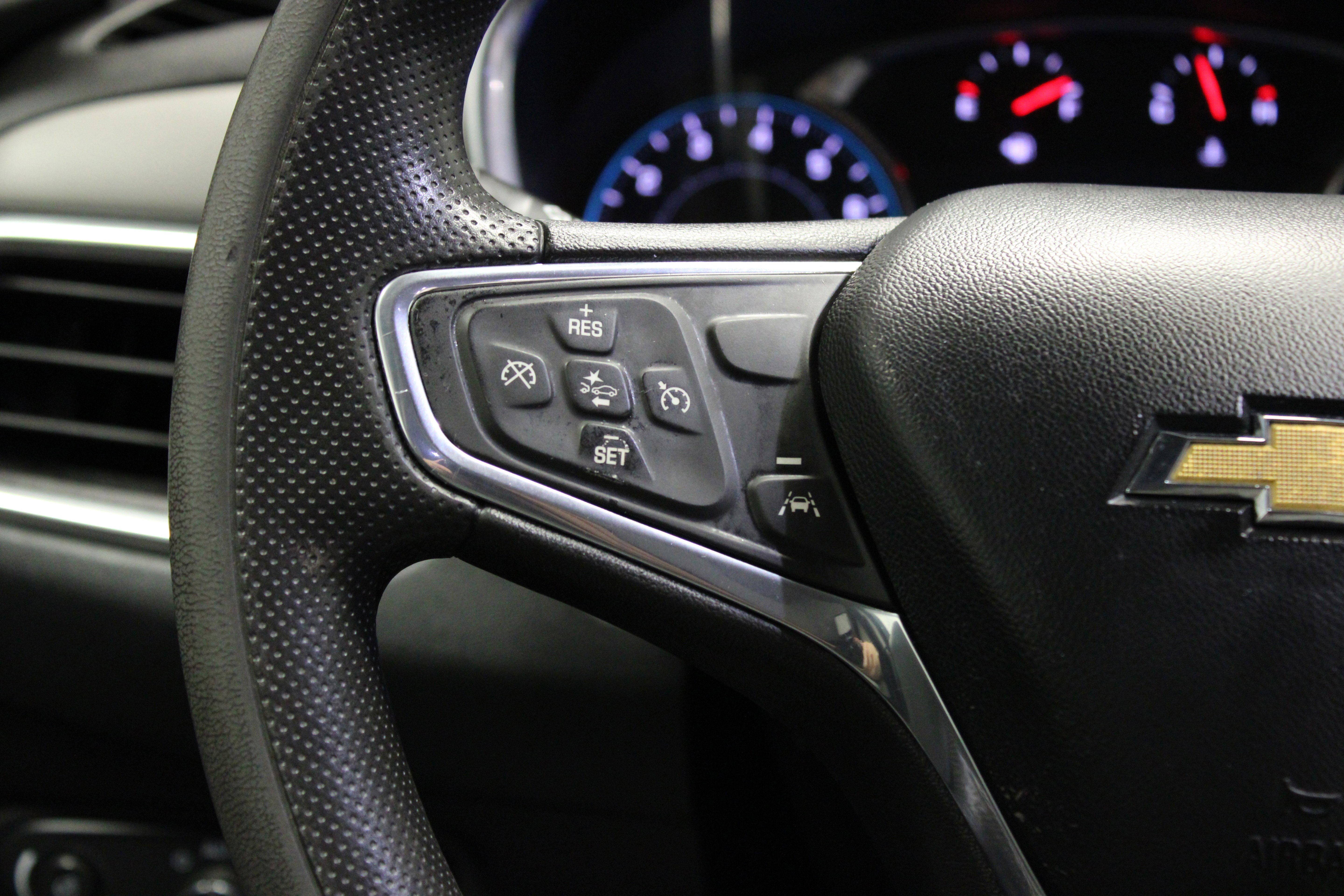 Used 2022 Iron Gray Metallic Chevrolet LS image 21