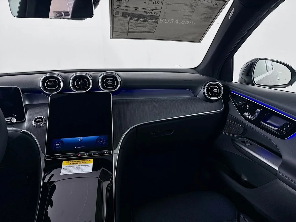 New 2026 Obsidian Black Metallic Mercedes-Benz GLC 300 image 24