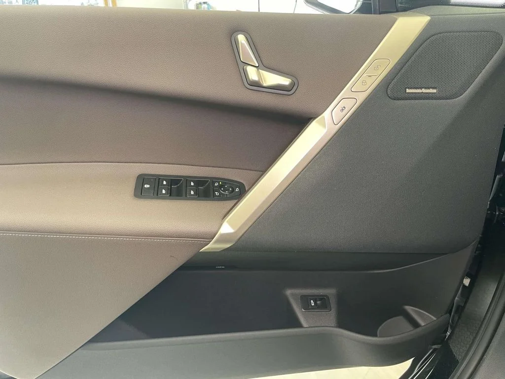 Certified Used 2024 Gray BMW xDrive50 image 29