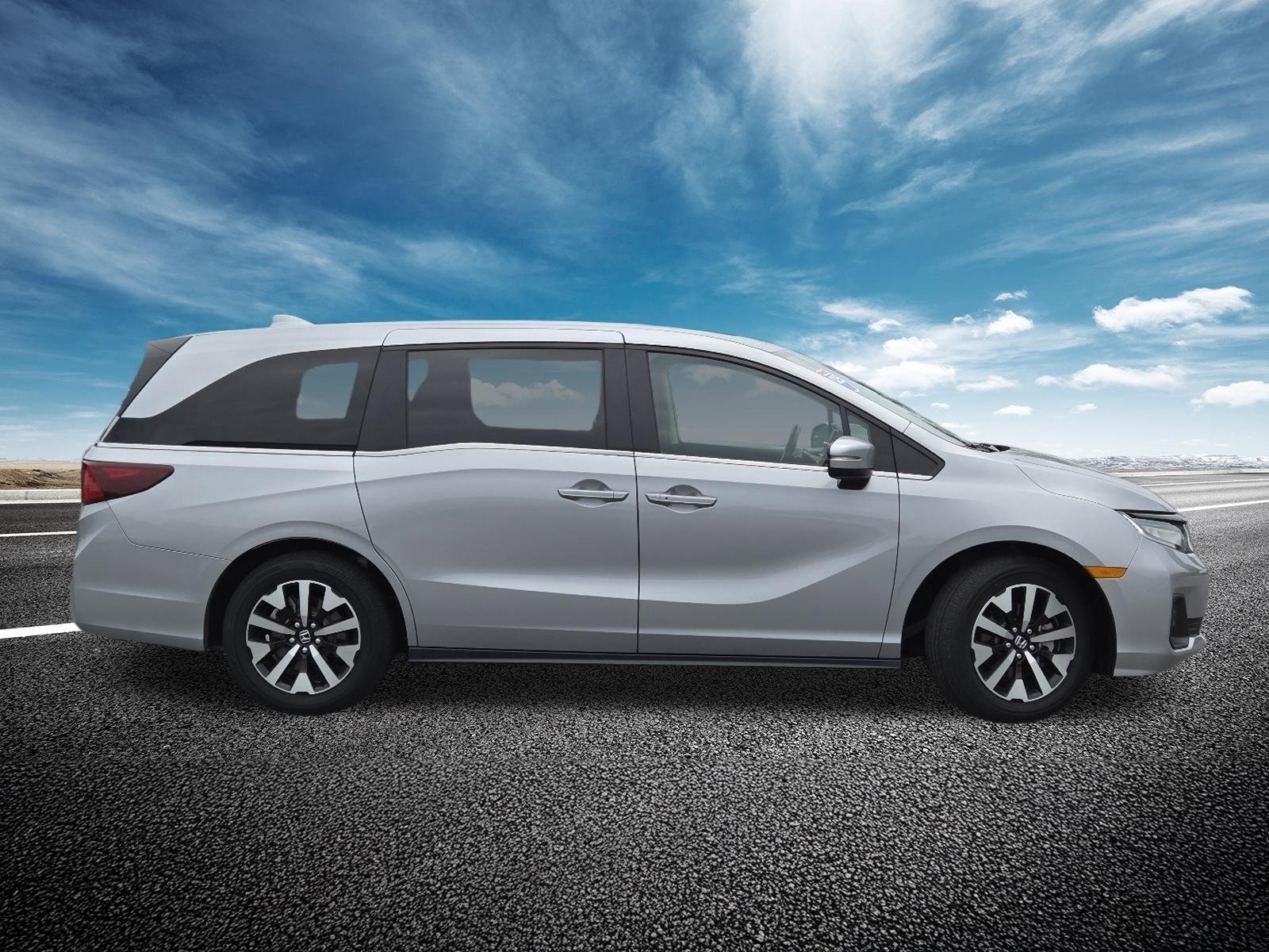 Used 2025 Solar Silver Metallic Honda EX-L image 22