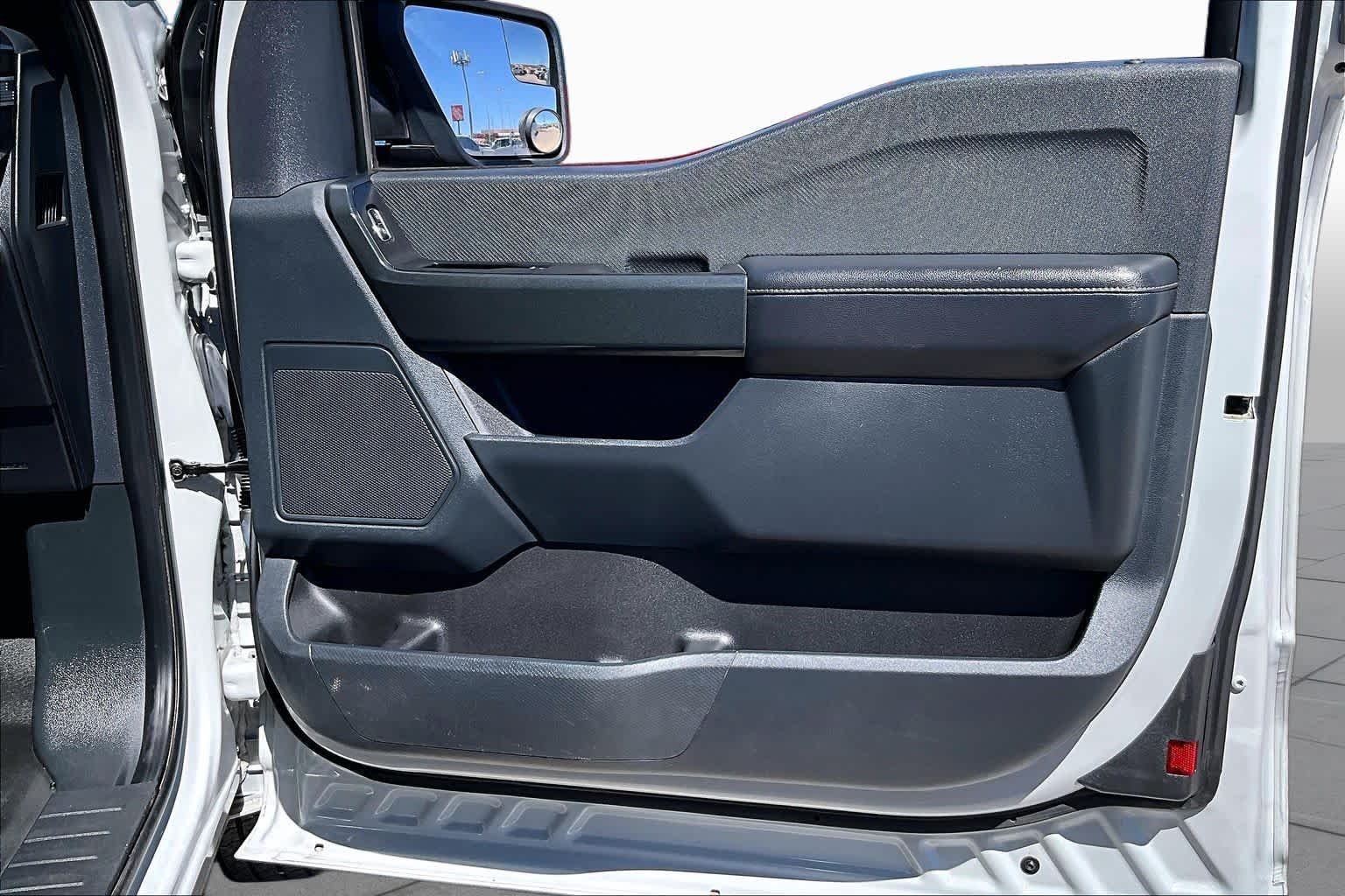 Used 2023 Avalanche Gray Ford XL image 21