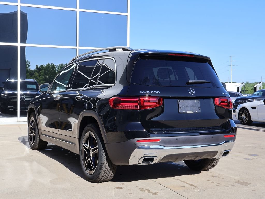 New 2026 Night Black Mercedes-Benz GLB 250 image 5
