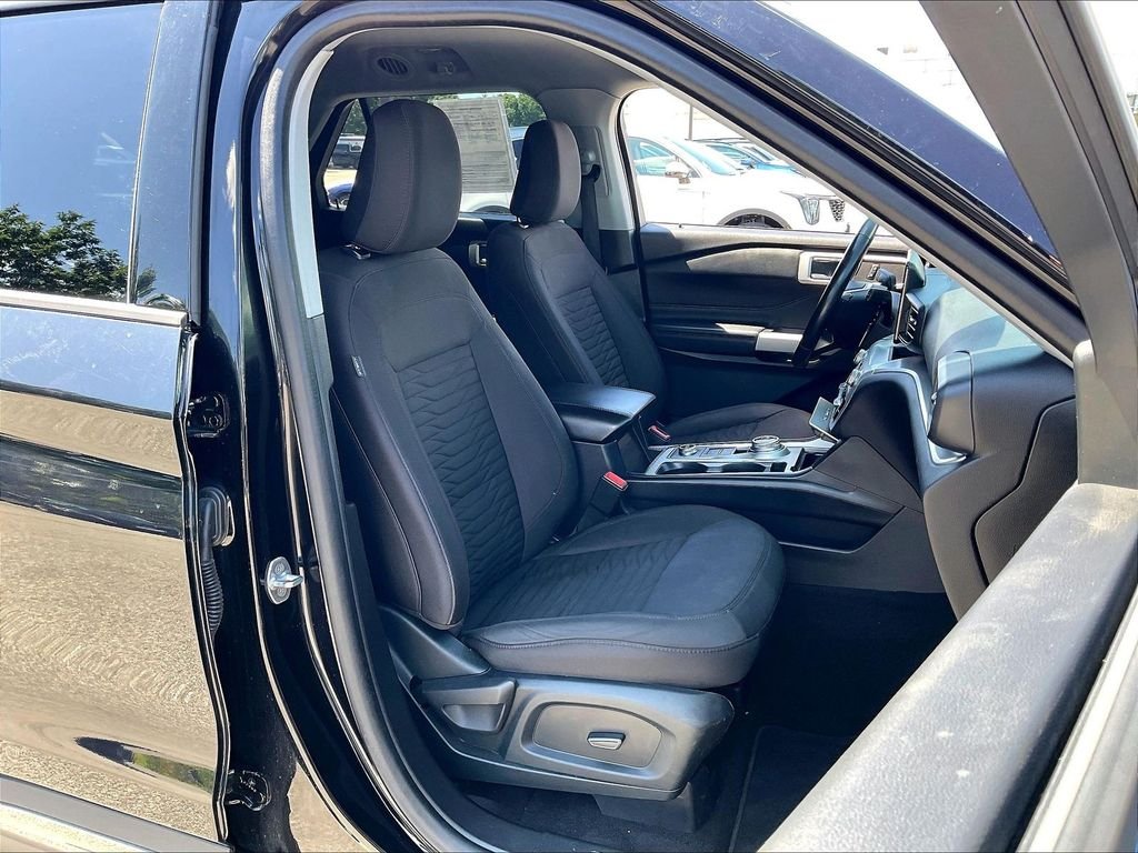 Used 2021 Black Metallic Ford XLT image 10