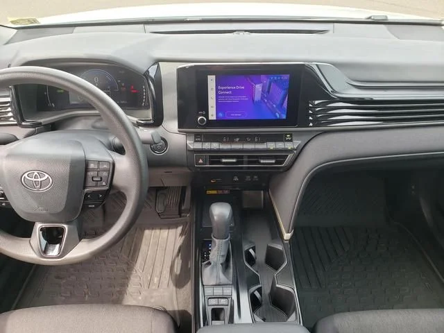Used 2025 Ice Toyota LE image 14