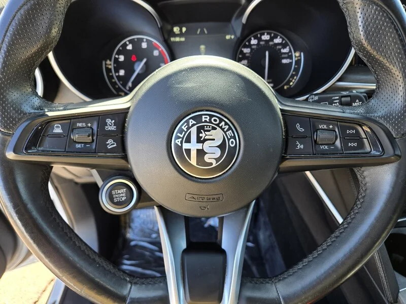 Used 2022 Alfa White Alfa Romeo TI AWD image 22