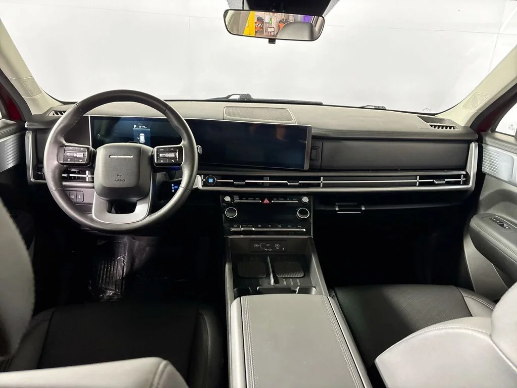 Used 2025 Red Hyundai SEL image 12