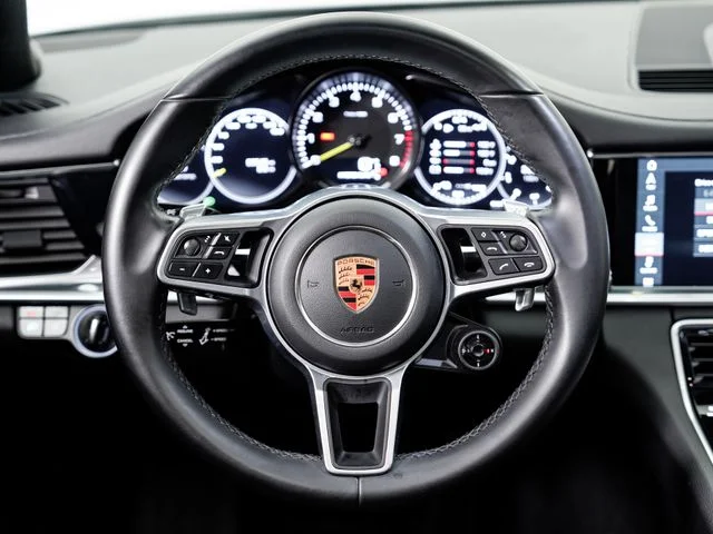 Used 2019  Porsche 4 image 12