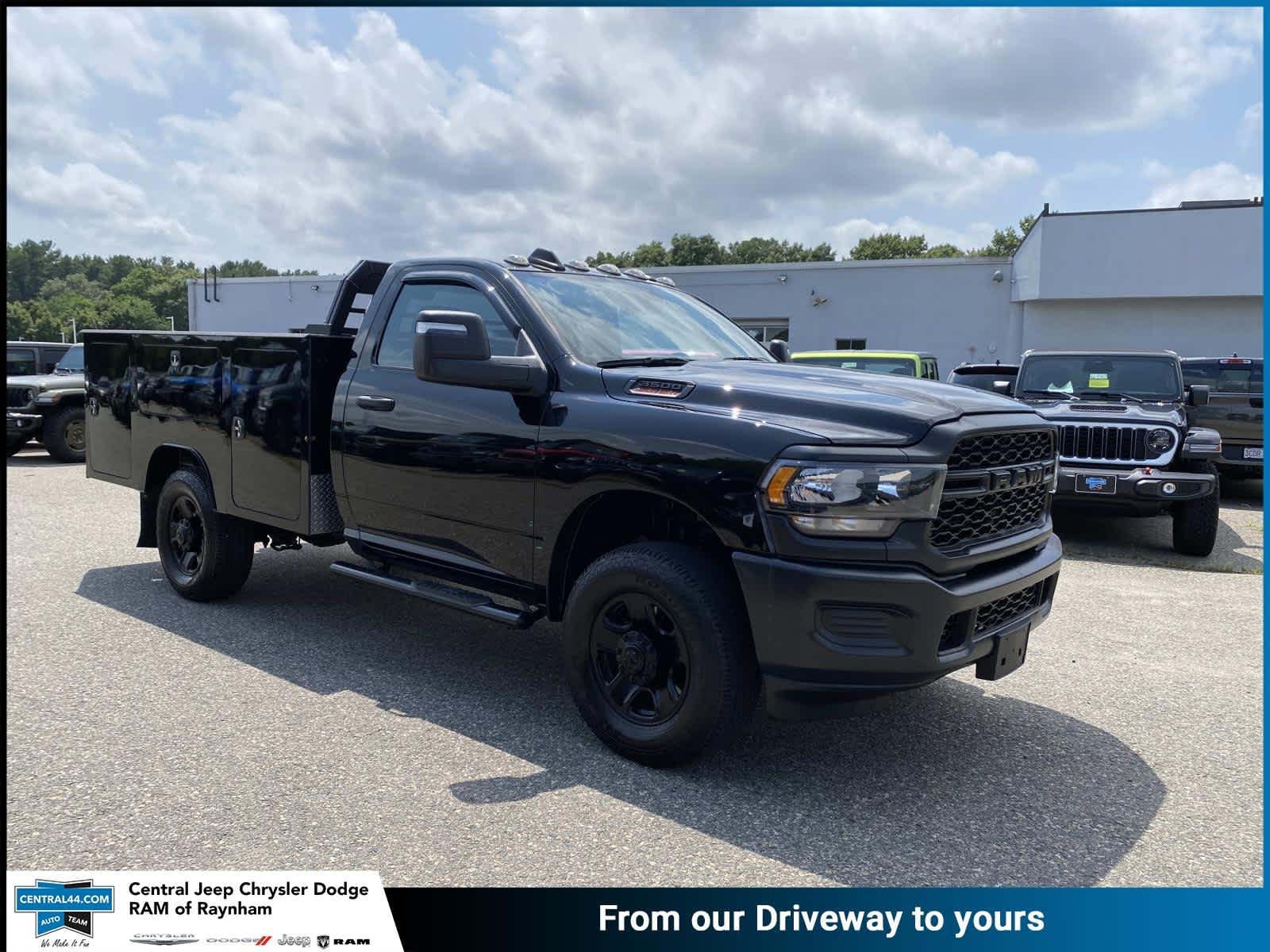 2024 Ram 3500 Chassis Cab Tradesman