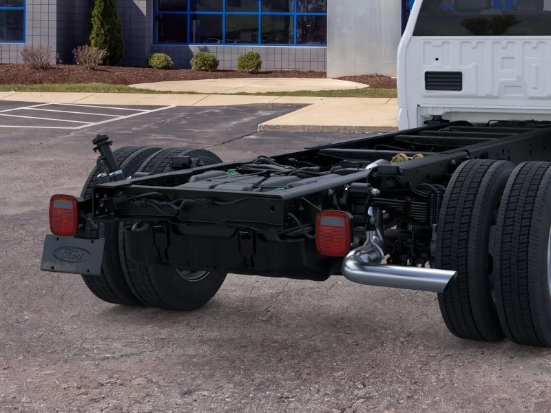 New 2026 Oxford White Ford F-550® XL image 68