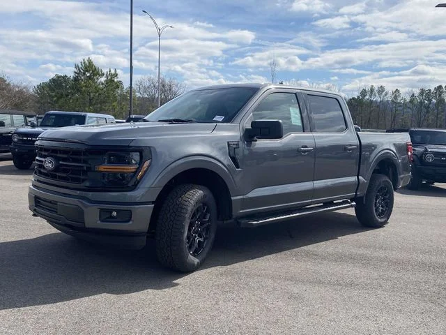 New 2026 Carbonized Gray Metallic Ford XLT image 18