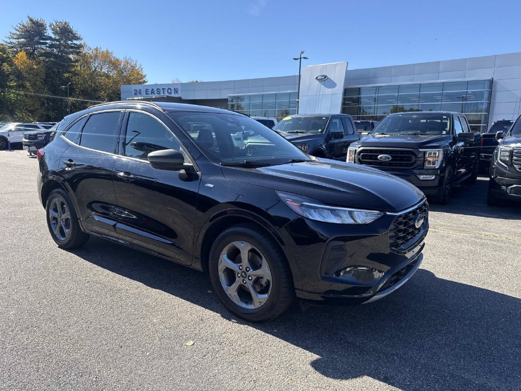Used 2023 Black Ford ST-Line image 10
