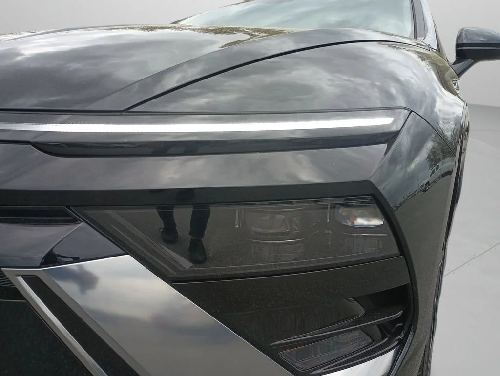 Used 2024 Black Hyundai SEL image 15