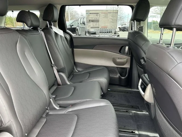 Certified Used 2026 Gray Kia EX image 22