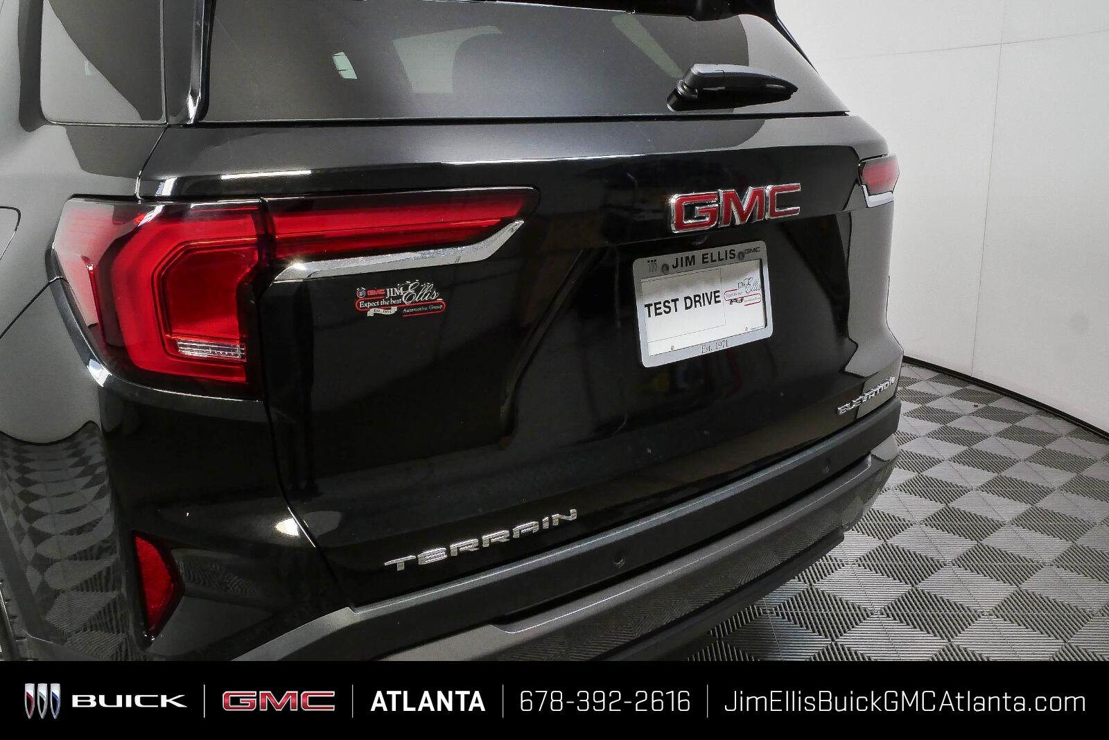 New 2027 Ebony Twilight Metallic GMC Elevation image 33