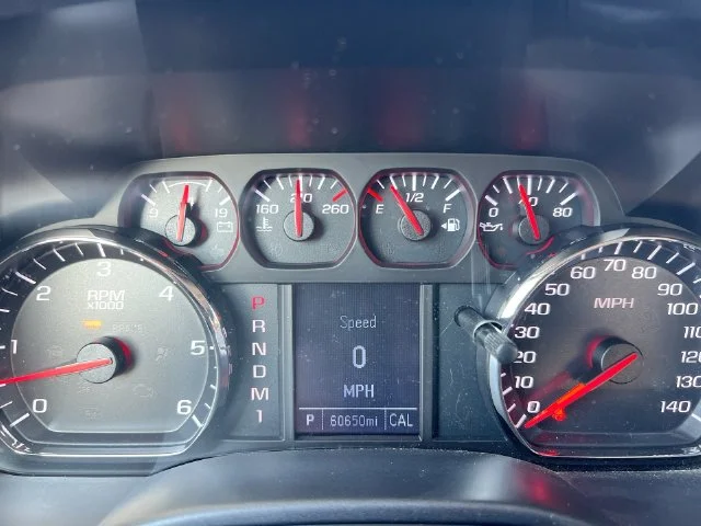 Used 2016 White GMC Base image 13