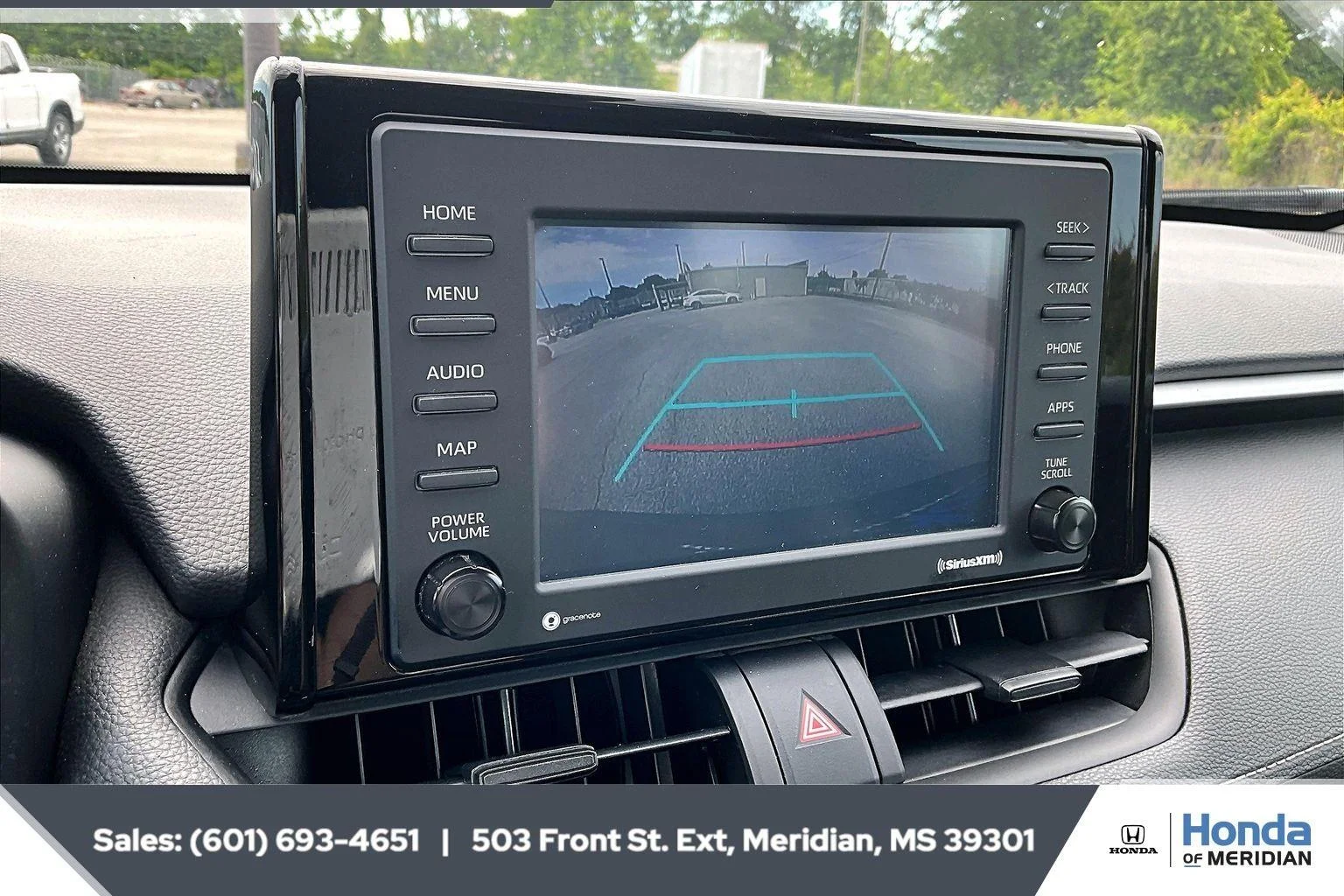 2022 Toyota RAV4 XLE - Photo 15
