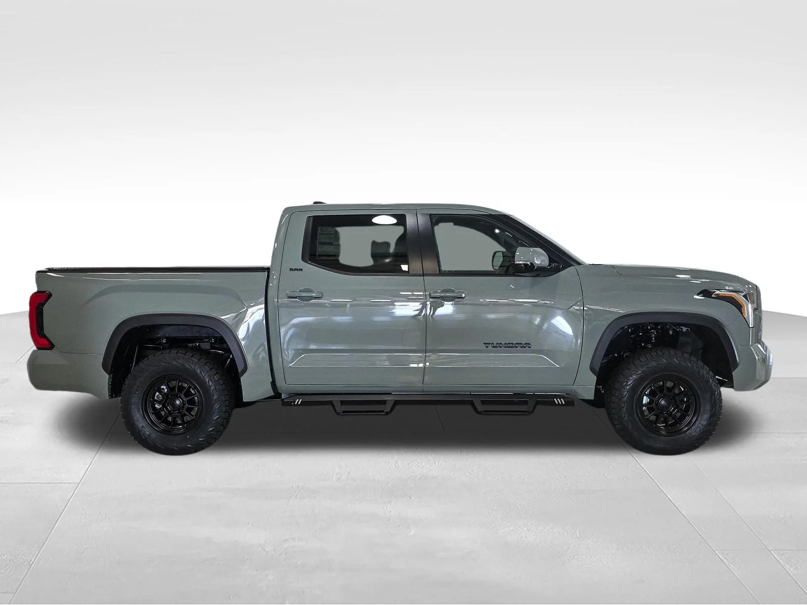 2026 Toyota Tundra SR5 - Photo 9