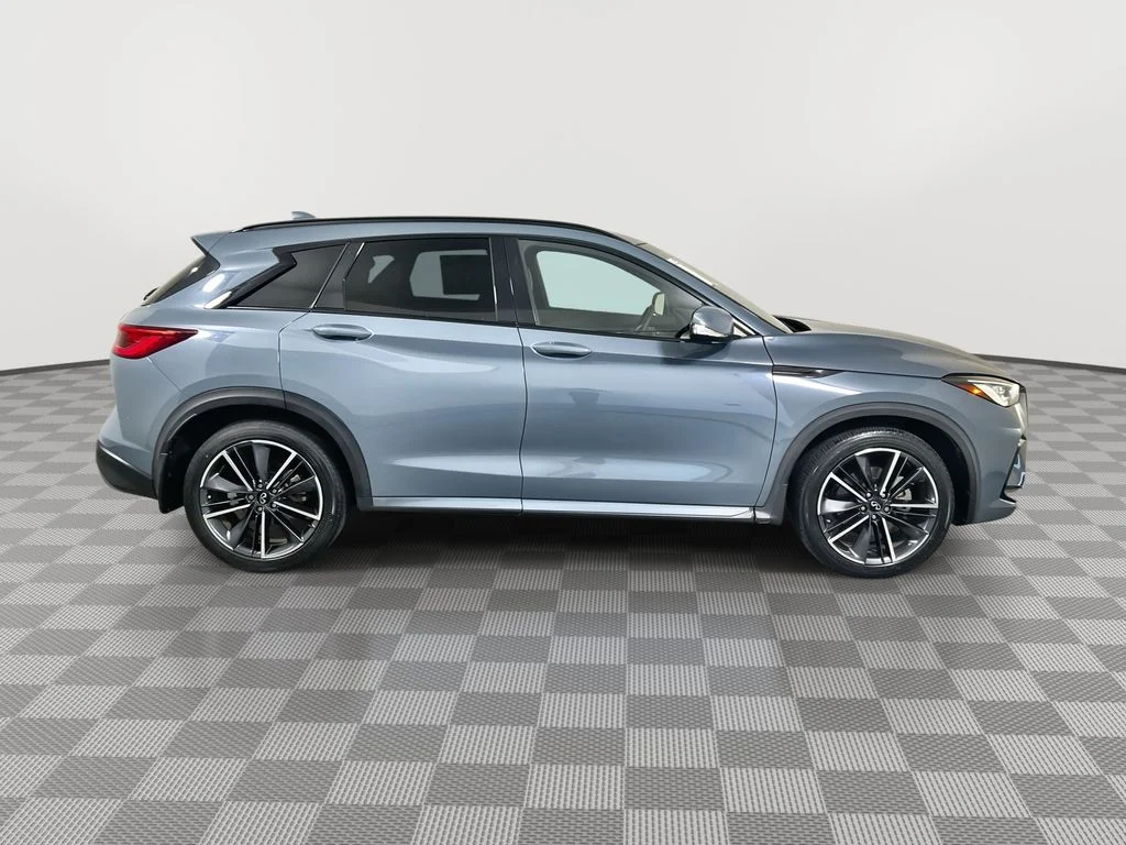 Used 2023 Gray INFINITI SPORT image 9