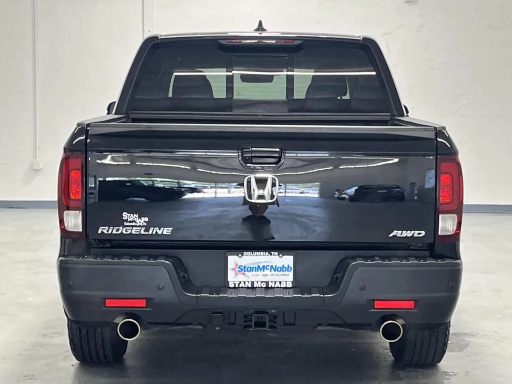 Used 2023 Crystal Black Pearl Honda RTL-E AWD 3.5L 1 Owner image 7