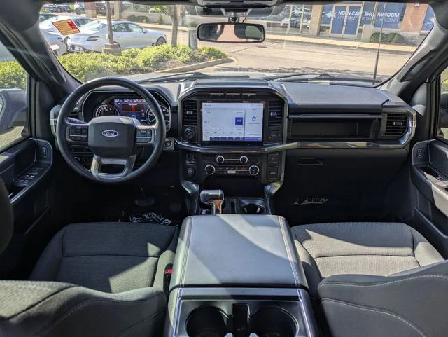 Used 2022 Silver Ford XLT image 22