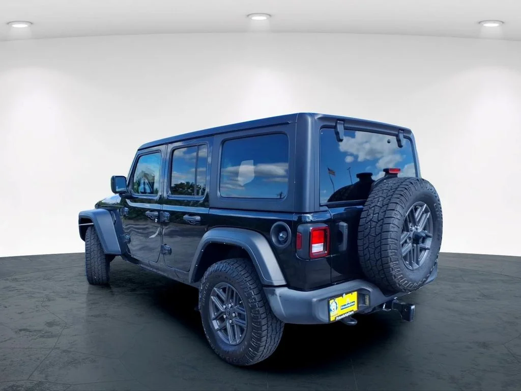 Used 2024 Black Jeep Sport S image 13