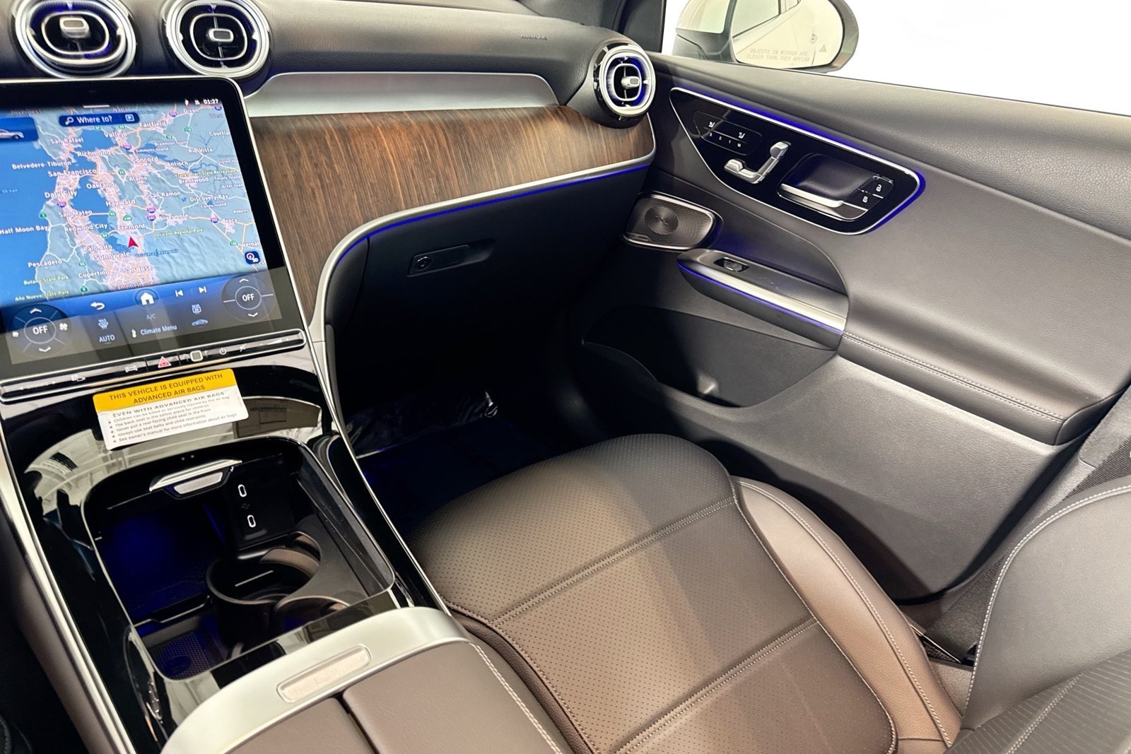 New 2026 Polar White Mercedes-Benz GLC 300 image 21