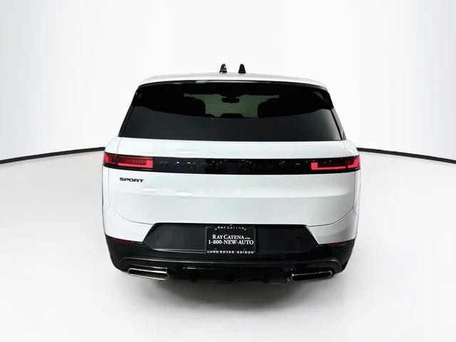 Used 2025 White Land Rover SE image 6
