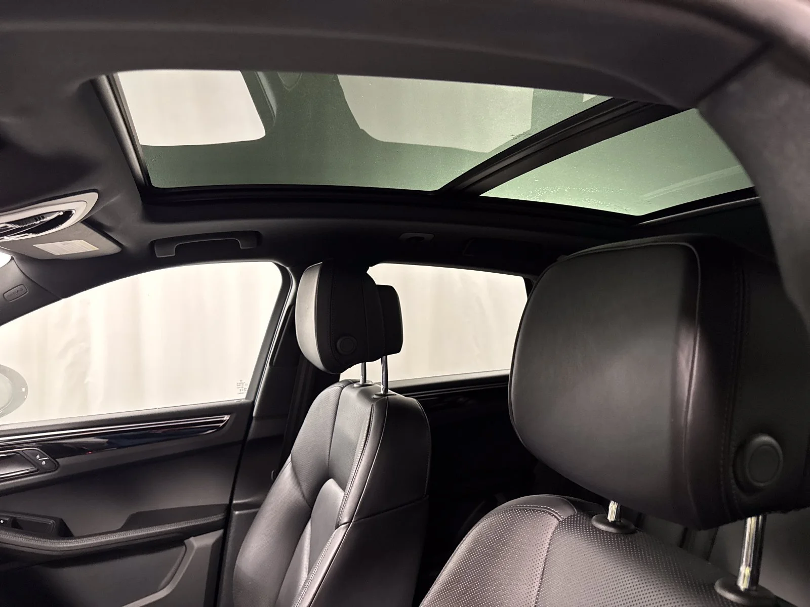2024 Porsche Macan Base - Photo 21