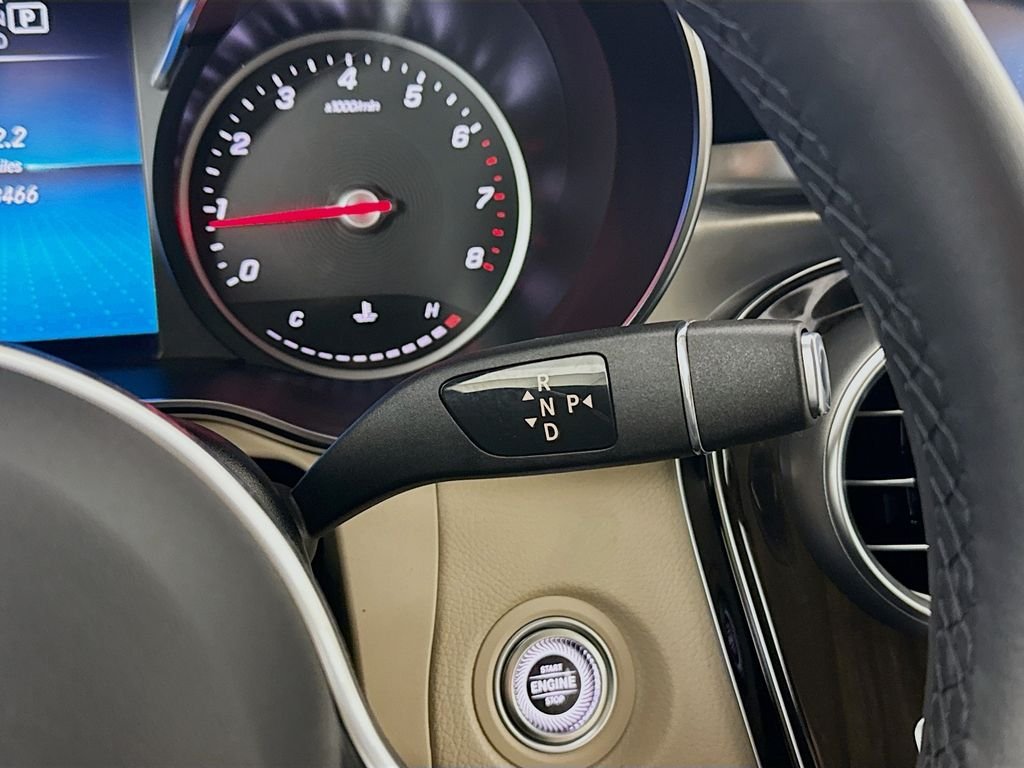 Used 2021  Mercedes-Benz GLC 300 image 17