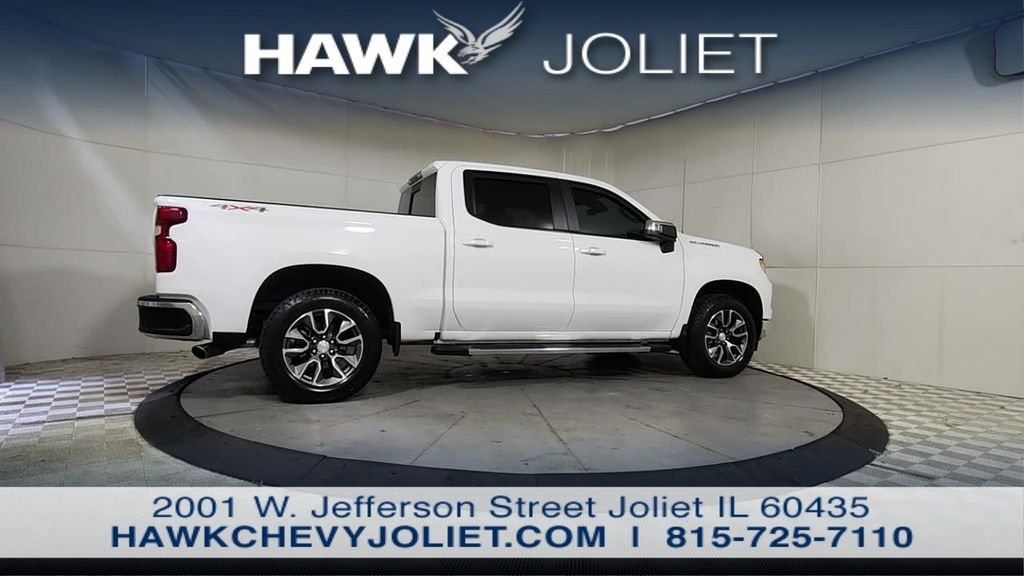 Used 2024 White Chevrolet LT image 7