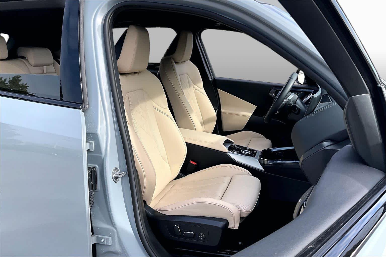 Used 2025 Brooklyn Grey Metallic BMW 30 xDrive image 8