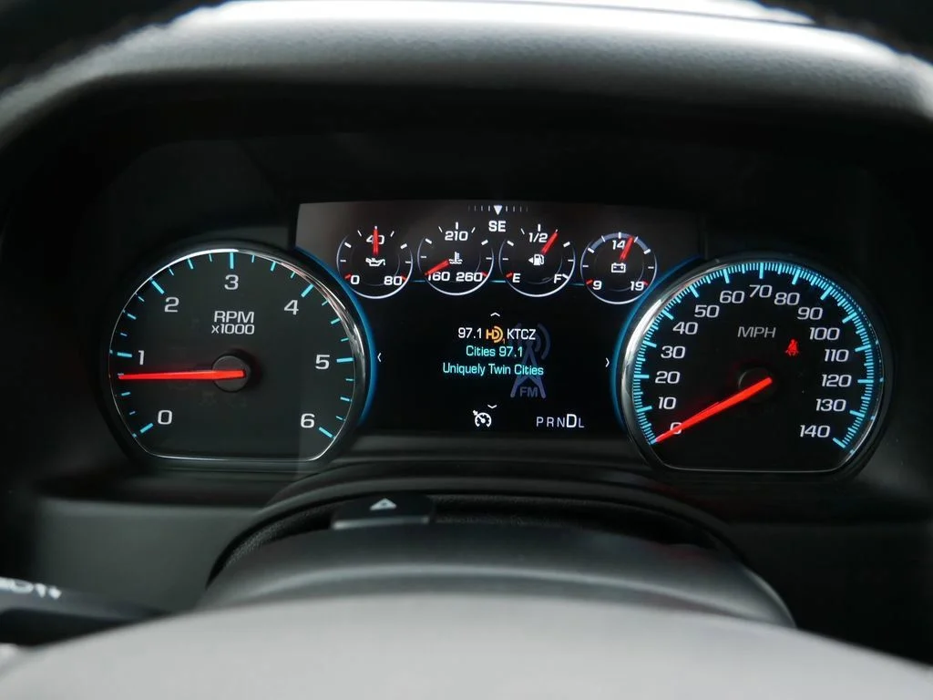 Used 2019 Gray Chevrolet Premier image 27
