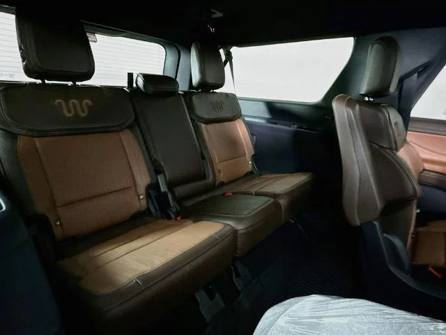 New 2027 Star White Metallic Tri-Coat Ford MAX King Ranch® image 64