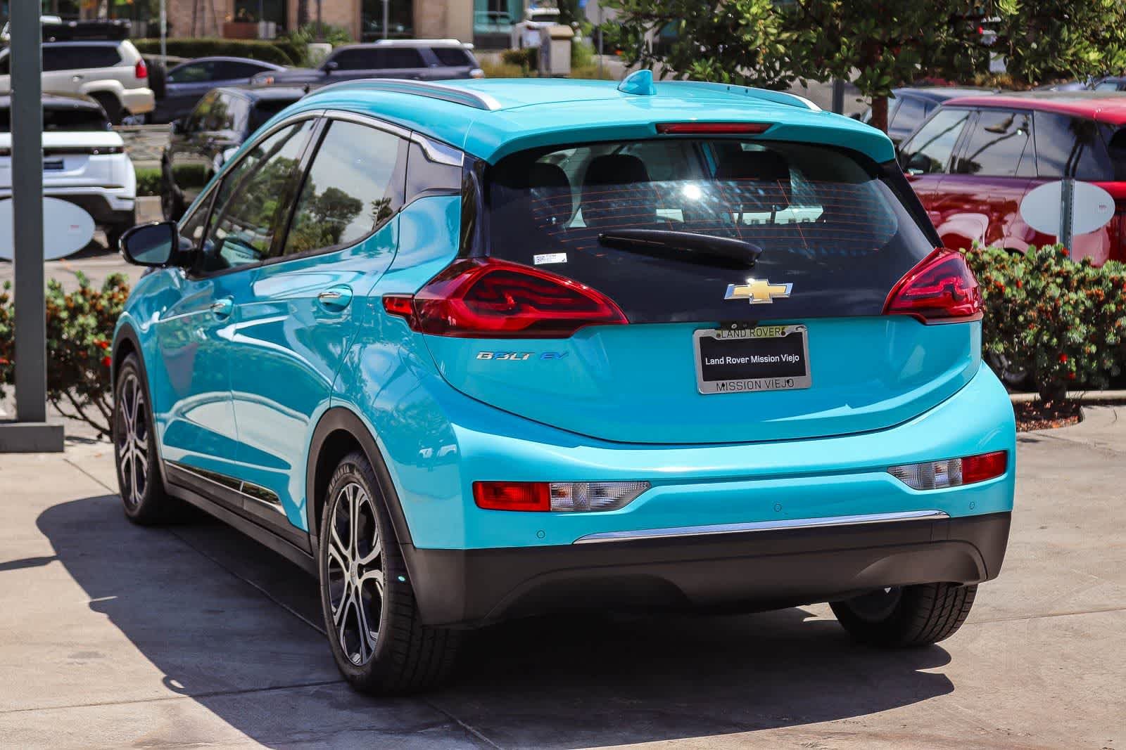 Used 2020 Oasis Blue Chevrolet Premier image 4