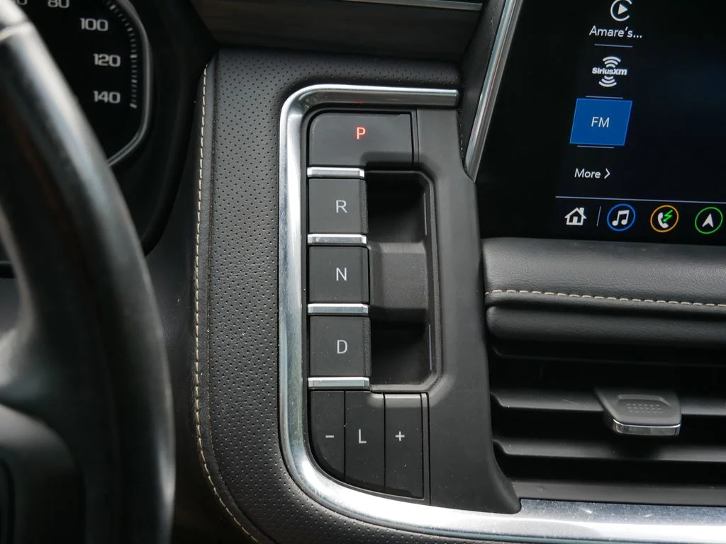 Used 2021 Black GMC SLT image 22