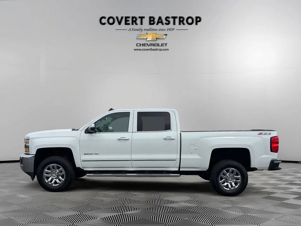 Used 2015 White Chevrolet LTZ image 3