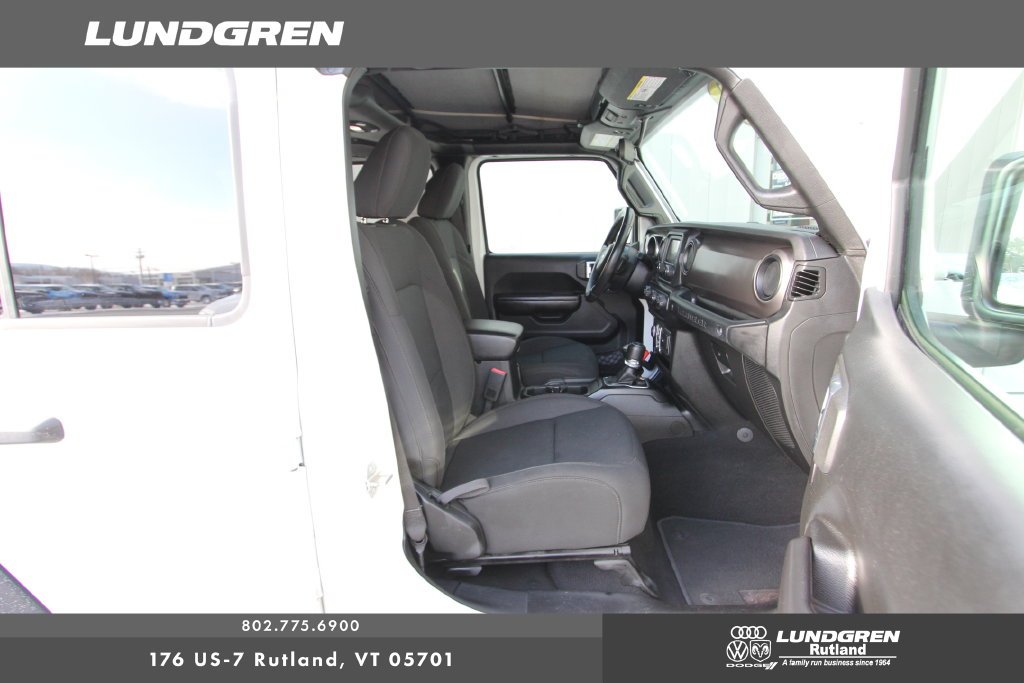 Used 2018 White Jeep Unlimited Sport S image 7