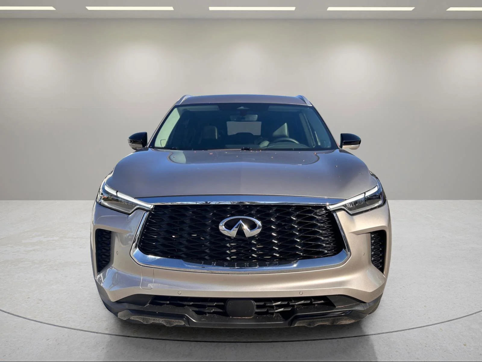 Used 2023 Warm Titanium INFINITI LUXE image 8
