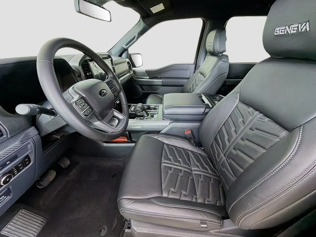 New 2025 Agate Black Metallic Ford XLT image 21