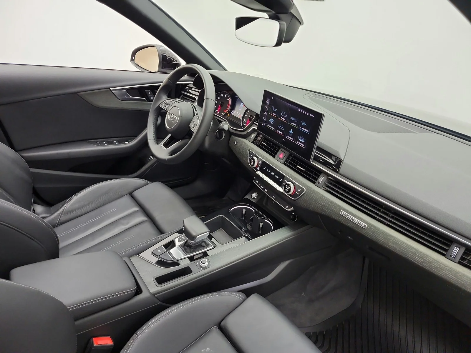 Used 2023 Mythos Black Metallic Audi S line Premium image 18