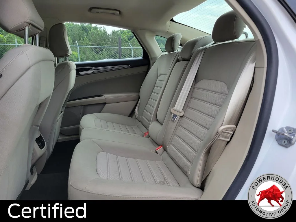 Used 2020 White Ford SE image 15