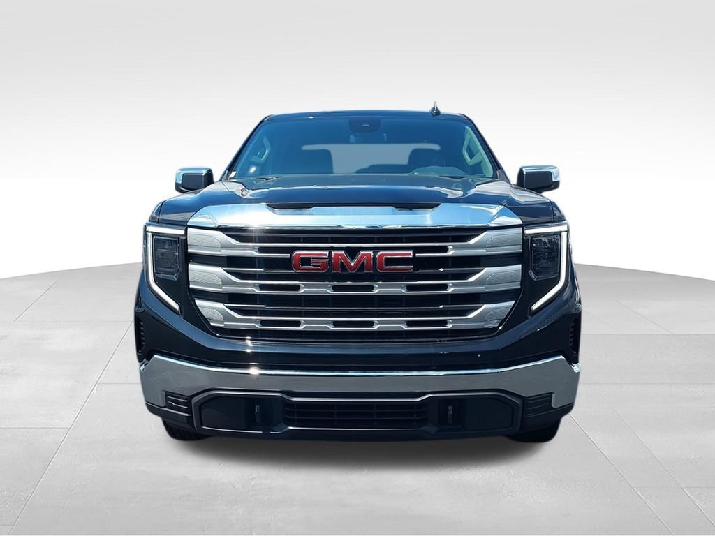 New 2026 Onyx Black GMC SLE image 3