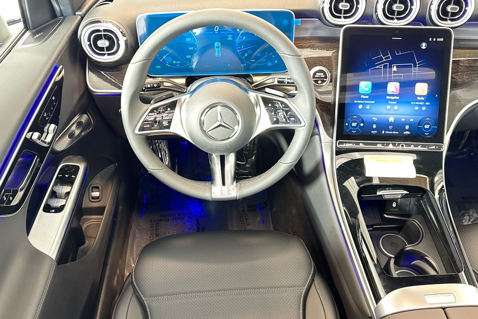 New 2026 MANUFAKTUR Moonlight White Metallic Mercedes-Benz GLC 300 image 20